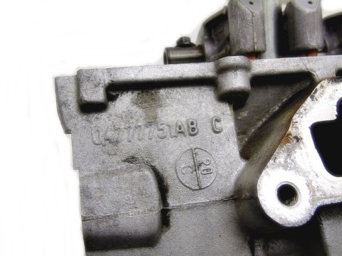 GŁOWICA 04777751AB 1.6 MINI ONE COOPER R50 R52 R53 GŁOWICA 04777751AB 1.6 MINI ONE COOPER R50 R52 R53
