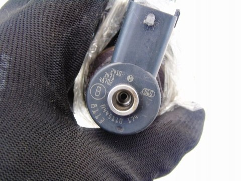 WTRYSKIWACZ 0445110174 1.7 CDTI ASTRA G H CORSA C WTRYSKIWACZ 0445110174 1.7 CDTI ASTRA G H CORSA C
