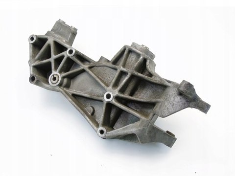 ŁAPA WSPORNIK SILNIKA 1.8 20V PASSAT B5 AUDI A4 A6 ŁAPA WSPORNIK SILNIKA 1.8 20V PASSAT B5 AUDI A4 A6