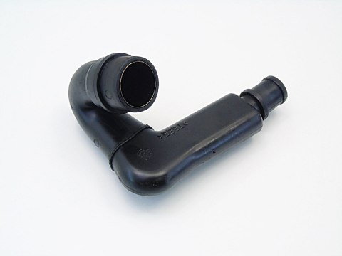 PRZEWÓD RURKA ODMY 1.8 20V PASSAT B5 AUDI A4 B5 A6 PRZEWÓD RURKA ODMY 1.8 20V PASSAT B5 AUDI A4 B5 A6
