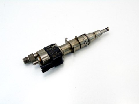 WTRYSKIWACZ 4.4 BMW 550 650 750 F07 X5 X6 7585261 WTRYSKIWACZ 4.4 BMW 550 650 750 F07 X5 X6 7585261