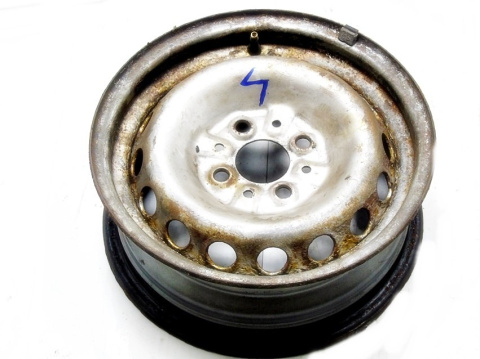 FELGA STALOWA 13'' FSO POLONEZ CARO PLUS FELGA STALOWA 13'' FSO POLONEZ CARO PLUS