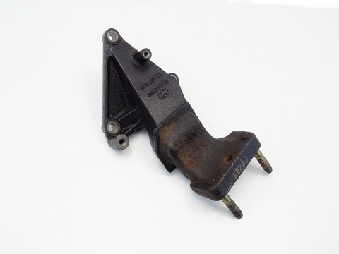 ŁAPA SILNIKA 1.8 16V LACETTI NUBIRA 96499045 ŁAPA SILNIKA 1.8 16V LACETTI NUBIRA 96499045
