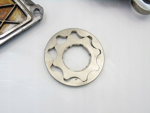POMPA OLEJU 1.6 KOMP MINI COOPER R50 R52 R53 W11 POMPA OLEJU 1.6 KOMP MINI COOPER R50 R52 R53 W11
