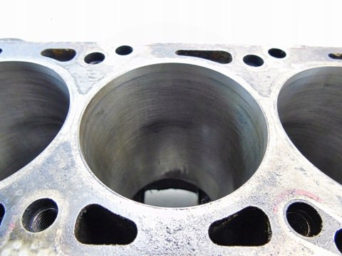 BLOK 0.50 1.6 16V ASTRA G VECTRA B ZAFIRA A ROZWIE BLOK 0.50 1.6 16V ASTRA G VECTRA B ZAFIRA A ROZWIE
