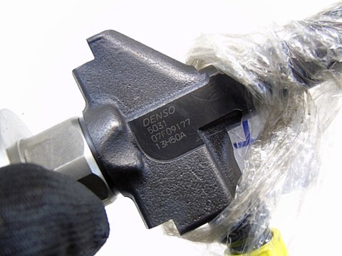 WTRYSKIWACZ 2.0 DI CITD MAZDA 3 5 6 MPV 2 FR5C WTRYSKIWACZ 2.0 DI CITD MAZDA 3 5 6 MPV 2 FR5C