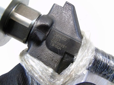 WTRYSKIWACZ 2.0 DI CITD MAZDA 3 5 6 MPV 2 FR5C WTRYSKIWACZ 2.0 DI CITD MAZDA 3 5 6 MPV 2 FR5C