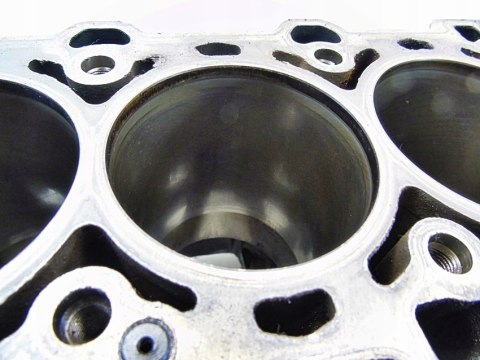 BLOK 24427722 1.6 16V ASTRA H ZAFIRA B Z16 XE1 XEP BLOK 24427722 1.6 16V ASTRA H ZAFIRA B Z16 XE1 XEP