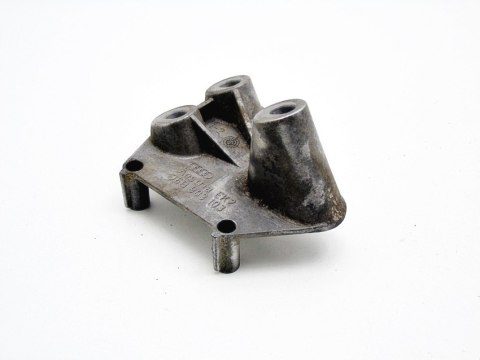 ŁAPA MOCOWANIE SILNIKA 1.6 8V PASSAT B5 AUDI A4 B5 ŁAPA MOCOWANIE SILNIKA 1.6 8V PASSAT B5 AUDI A4 B5