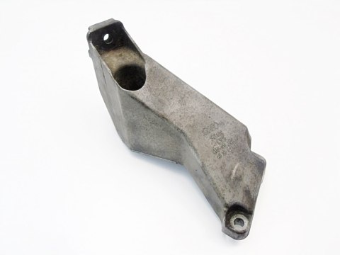 ŁAPA SILNIKA 2.0 20V PASSAT B5.5 AUDI A4 B6 B7 A6 ŁAPA SILNIKA 2.0 20V PASSAT B5.5 AUDI A4 B6 B7 A6
