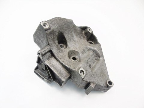 ŁAPA SILNIKA 2.0 20V PASSAT B5.5 AUDI A4 B6 B7 A6 ŁAPA SILNIKA 2.0 20V PASSAT B5.5 AUDI A4 B6 B7 A6