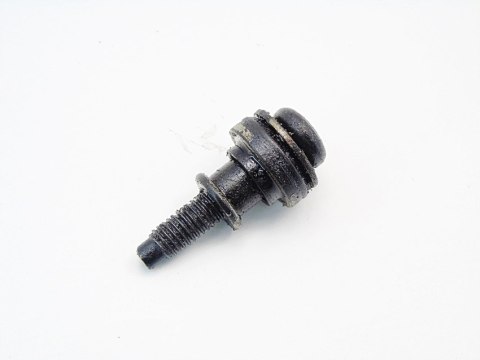 ŚRUBA POKRYWY ZAWORÓW 2.0 PASSAT AUDI A4 B6 B7 A6 ŚRUBA POKRYWY ZAWORÓW 2.0 PASSAT AUDI A4 B6 B7 A6
