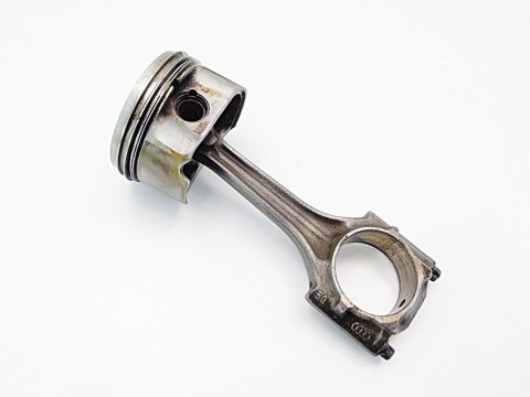 TŁOK KORBOWÓD 2.0 20V PASSAT B5 AUDI A4 B6 B7 A6 TŁOK KORBOWÓD 2.0 20V PASSAT B5 AUDI A4 B6 B7 A6