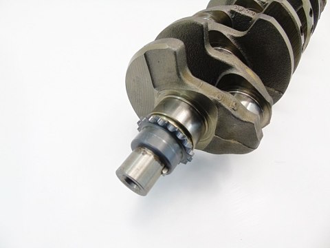 WAŁ KORBOWY 1.6 16V 307 C4 207 XSARA C3 BERLINGO WAŁ KORBOWY 1.6 16V 307 C4 207 XSARA C3 BERLINGO