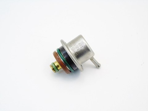ZAWÓR PALIWA 2.0 20V PASSAT B5 AUDI A4 B6 B7 A6 ZAWÓR PALIWA 2.0 20V PASSAT B5 AUDI A4 B6 B7 A6