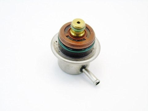ZAWÓR PALIWA 2.0 20V PASSAT B5 AUDI A4 B6 B7 A6 ZAWÓR PALIWA 2.0 20V PASSAT B5 AUDI A4 B6 B7 A6