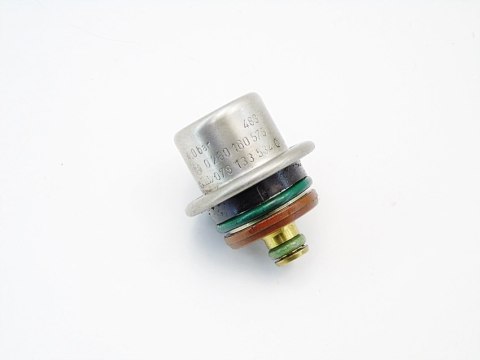 ZAWÓR PALIWA 2.0 20V PASSAT B5 AUDI A4 B6 B7 A6 ZAWÓR PALIWA 2.0 20V PASSAT B5 AUDI A4 B6 B7 A6