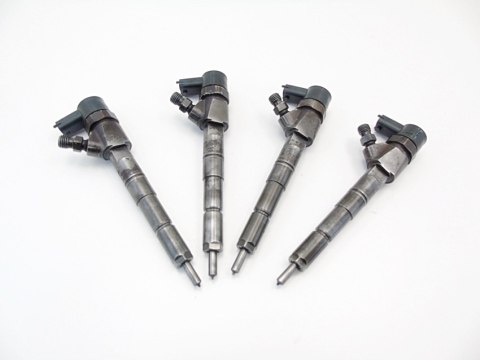 WTRYSKIWACZE 1.9 CDTI JTDM 0445110243 OPEL ALFA WTRYSKIWACZE 1.9 CDTI JTDM 0445110243 OPEL ALFA