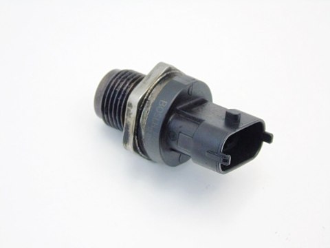 CZUJNIK LISTWY PALIWA 1.3 CDTI ASTRA H CORSA D COM CZUJNIK LISTWY PALIWA 1.3 CDTI ASTRA H CORSA D COM