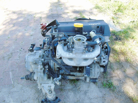 SILNIK SŁUPEK SAAB 2.0 16 B204I 131 KM SAAB 9-3 900 II 9000 SILNIK SŁUPEK SAAB 2.0 16 B204I 131 KM SAAB 9-3 900 II 9000