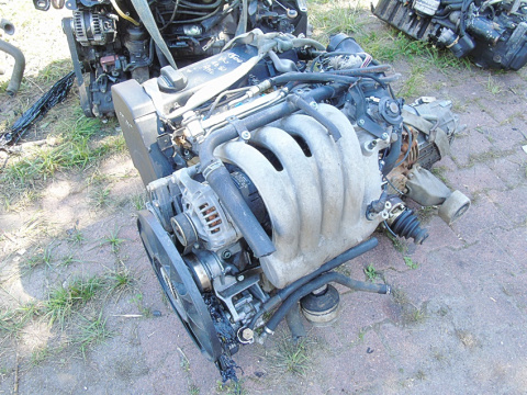 SILNIK SŁUPEK AHL 1.6 8V PASSAT B5 AUDI A4 B5 100KM SILNIK SŁUPEK AHL 1.6 8V PASSAT B5 AUDI A4 B5 100KM