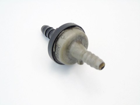 ZAWÓR ZWROTNY CIŚNIENIA 1.8 T PASSAT B5 AUDI A4 A6 ZAWÓR ZWROTNY CIŚNIENIA 1.8 T PASSAT B5 AUDI A4 A6