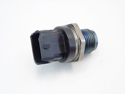 CZUJNIK PALIWA 1.9 CDTI ASTRA H VECTRA C ZAFIRA 93