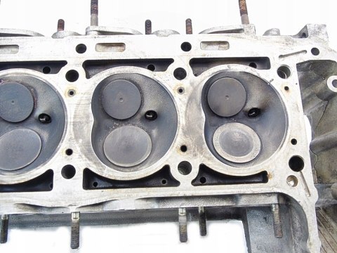 GŁOWICA 2.3 8V MERCEDES W123 S123 C123 R1020160301 GŁOWICA 2.3 8V MERCEDES W123 S123 C123 R1020160301