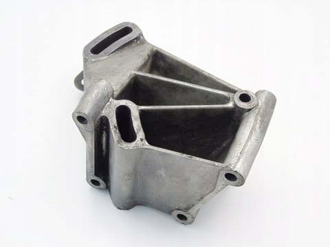ŁAPA WSPORNIK SILNIKA 2.3 MERCEDES W123 S123 C123 ŁAPA WSPORNIK SILNIKA 2.3 MERCEDES W123 S123 C123