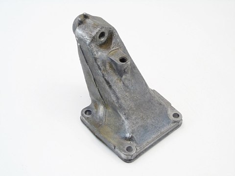 ŁAPA SILNIKA 2.0 B MERCEDES KLASA E200 W210 S210 ŁAPA SILNIKA 2.0 B MERCEDES KLASA E200 W210 S210