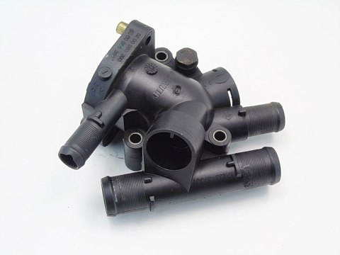 OBUDOWA TERMOSTATU 1.9 DCI LAGUNA 2 SCENIC V40 S40 OBUDOWA TERMOSTATU 1.9 DCI LAGUNA 2 SCENIC V40 S40