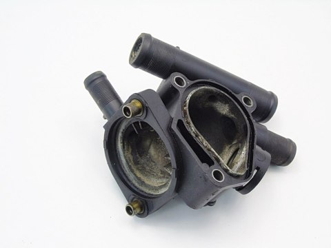 OBUDOWA TERMOSTATU 1.9 DCI LAGUNA 2 SCENIC V40 S40 OBUDOWA TERMOSTATU 1.9 DCI LAGUNA 2 SCENIC V40 S40