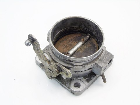 PRZEPUSTNICA 2.3 8V MERCEDES W123 S123 C123 M102 PRZEPUSTNICA 2.3 8V MERCEDES W123 S123 C123 M102