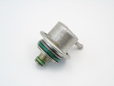 REGULATOR PALIWA 2.0 B MERCEDES E200 W210 S210 REGULATOR PALIWA 2.0 B MERCEDES E200 W210 S210