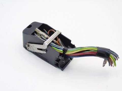 WTYCZKA STEROWNIKA 2.0 B MERCEDES E E200 W210 S210 WTYCZKA STEROWNIKA 2.0 B MERCEDES E E200 W210 S210