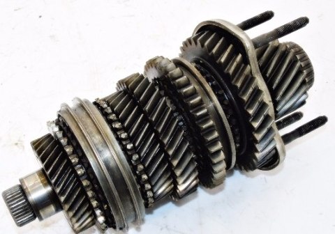 WAŁEK SKRZYNIA 1.9 TD PASSAT AUDI 80 WAŁEK SKRZYNIA 1.9 TD PASSAT AUDI 80