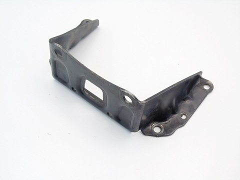 ŁAPA WSPORNIK 1.4 8V MPI SKODA FABIA I 047103614A ŁAPA WSPORNIK 1.4 8V MPI SKODA FABIA I 047103614A