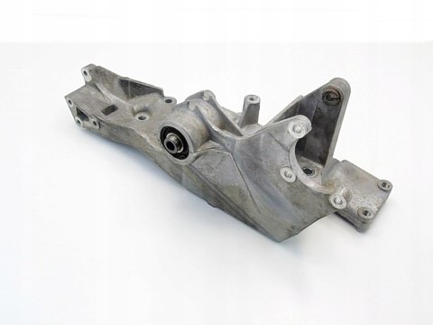ŁAPA SILNIKA 1.6 8V PASSAT B5 AUDI A4 06B903143F ŁAPA SILNIKA 1.6 8V PASSAT B5 AUDI A4 06B903143F