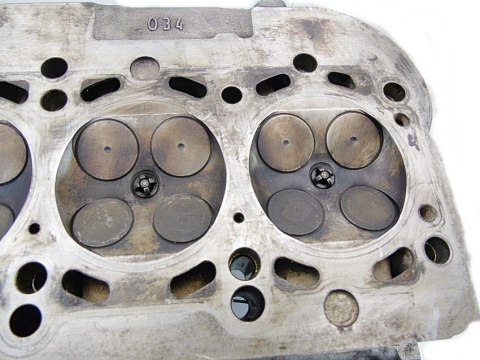 GŁOWICA 1436812 2.2 2.5 I CI BMW E39 E46 E36 Z4 GŁOWICA 1436812 2.2 2.5 I CI BMW E39 E46 E36 Z4