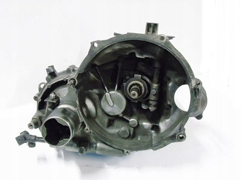 SKRZYNIA BIEGÓW 1.3 8V MPI SKODA FELICIA 023011076 SKRZYNIA BIEGÓW 1.3 8V MPI SKODA FELICIA 023011076