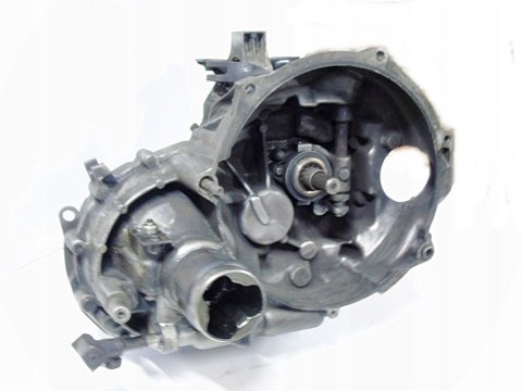 SKRZYNIA BIEGÓW 1.3 8V MPI SKODA FELICIA 023011076 SKRZYNIA BIEGÓW 1.3 8V MPI SKODA FELICIA 023011076
