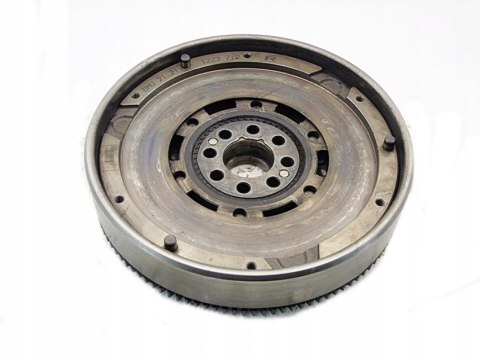 KOŁO DWUMASOWE 2.0 D BMW E46 E39 320 520 318 KOŁO DWUMASOWE 2.0 D BMW E46 E39 320 520 318