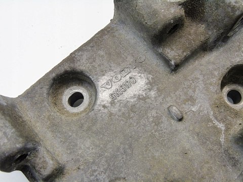 ŁAPA SILNIKA 2.4 20V VOLVO V70 S70 C70 850 9135170 ŁAPA SILNIKA 2.4 20V VOLVO V70 S70 C70 850 9135170