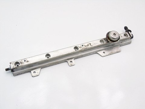LISTWA PALIWA ZAWÓR 2.4 20V VOLVO V70 S70 C70 850 LISTWA PALIWA ZAWÓR 2.4 20V VOLVO V70 S70 C70 850
