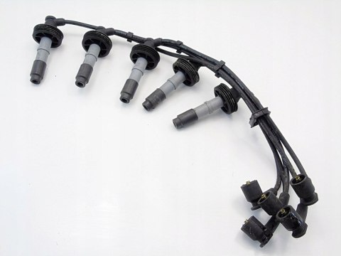 PRZEWODY ZAPŁONOWE 2.4 20V VOLVO V70 S70 C70 850 PRZEWODY ZAPŁONOWE 2.4 20V VOLVO V70 S70 C70 850