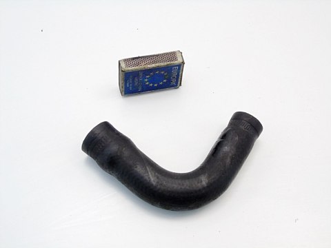 WĄŻ PRZEWÓD WODY 2.0 D BMW E46 E39 320 520 318 WĄŻ PRZEWÓD WODY 2.0 D BMW E46 E39 320 520 318