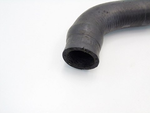WĄŻ PRZEWÓD WODY 2.0 D BMW E46 E39 320 520 318 WĄŻ PRZEWÓD WODY 2.0 D BMW E46 E39 320 520 318