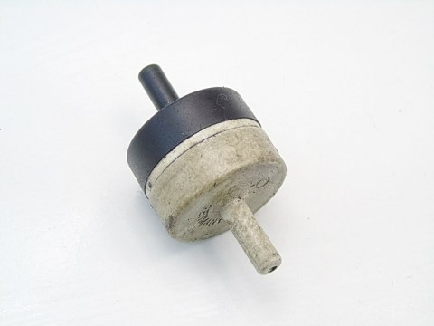 ZAWÓR ZWROTNY 2.4 20V V70 S70 C70 850 9135666 ZAWÓR ZWROTNY 2.4 20V V70 S70 C70 850 9135666