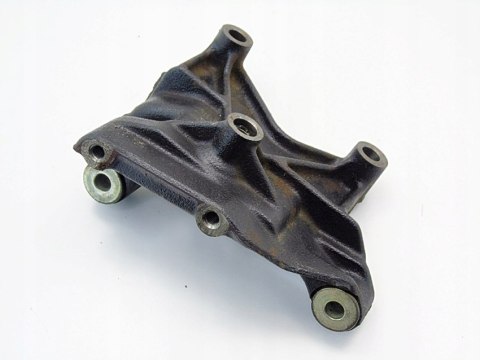 ŁAPA WSPORNIK SILNIKA 3.0 V6 C5 607 807 C6 406 C8 AVANTIME LAGUNA II ŁAPA WSPORNIK SILNIKA 3.0 V6 C5 607 807 C6 406 C8 AVANTIME LAGUNA II