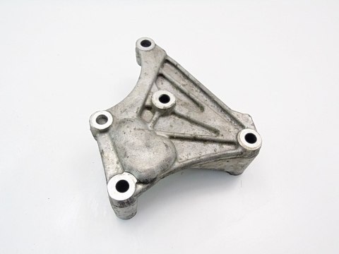 ŁAPA WSPORNIK SILNIKA 3.0 V6 C5 607 807 C6 406 C8 AVANTIME LAGUNA II ŁAPA WSPORNIK SILNIKA 3.0 V6 C5 607 807 C6 406 C8 AVANTIME LAGUNA II